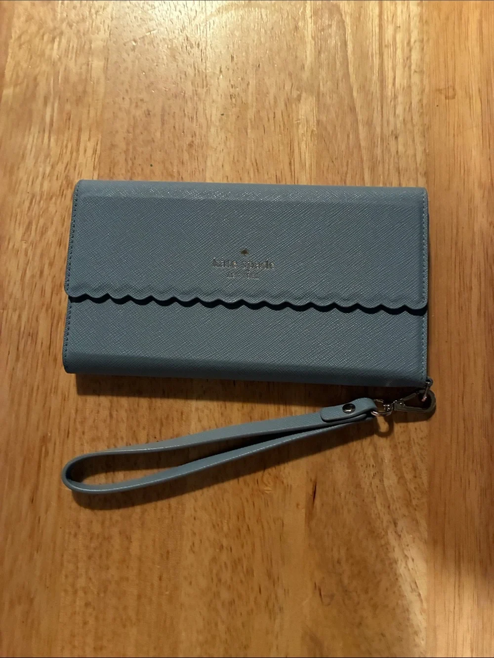 New without tags-kate spade Light Blue Scalloped Wristlet Clutch